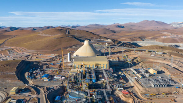 Teck delays growth projects amid Quebrada Blanca challenges