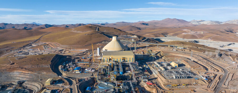 Teck delays growth projects amid Quebrada Blanca challenges