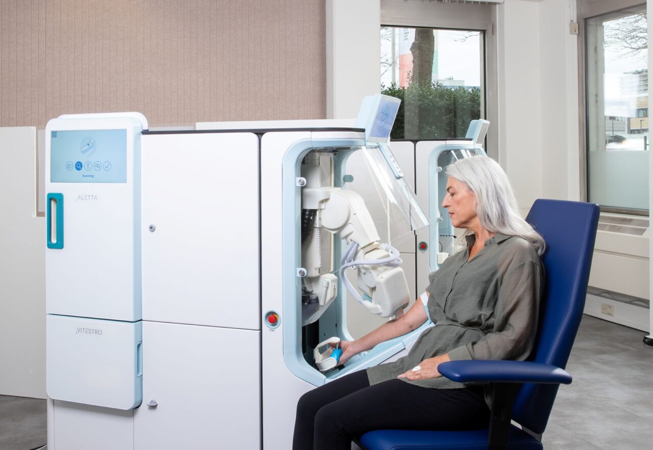 Medtech company Vitestro pulls US$70M together for autonomous blood draw tech