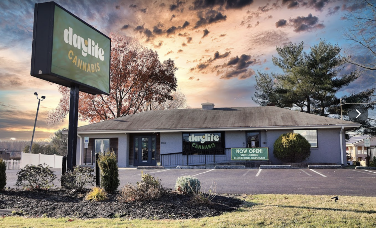 New Jersey Girl Scouts attract criticism for preying on the munchies