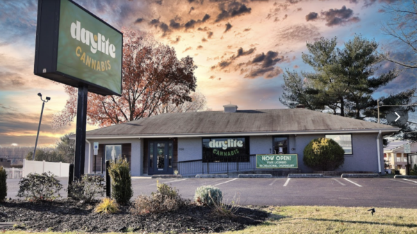 New Jersey Girl Scouts attract criticism for preying on the munchies