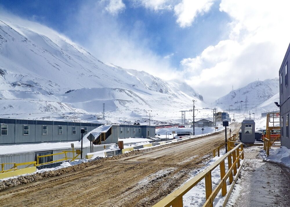 Codelco, Anglo American pursue dual-track approval for shared Chile copper mine