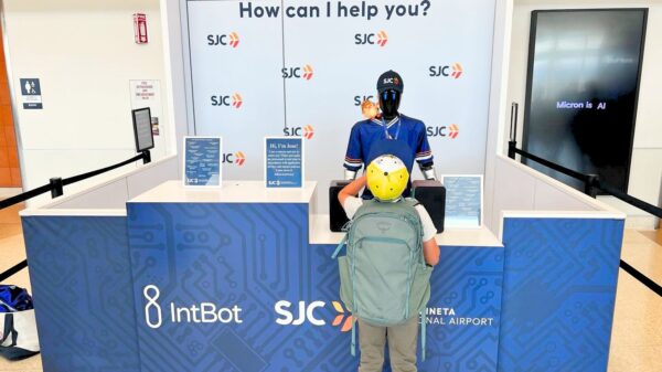Humanoid robot gives people directions at San José Mineta International Airport