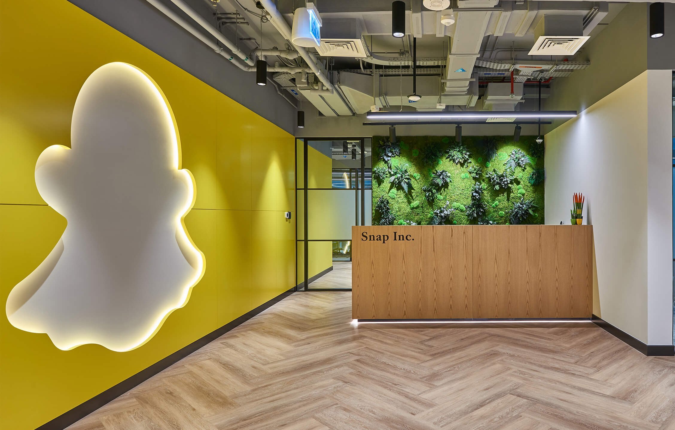 One thousand Snapchat workers lose jobs due to AI advancements