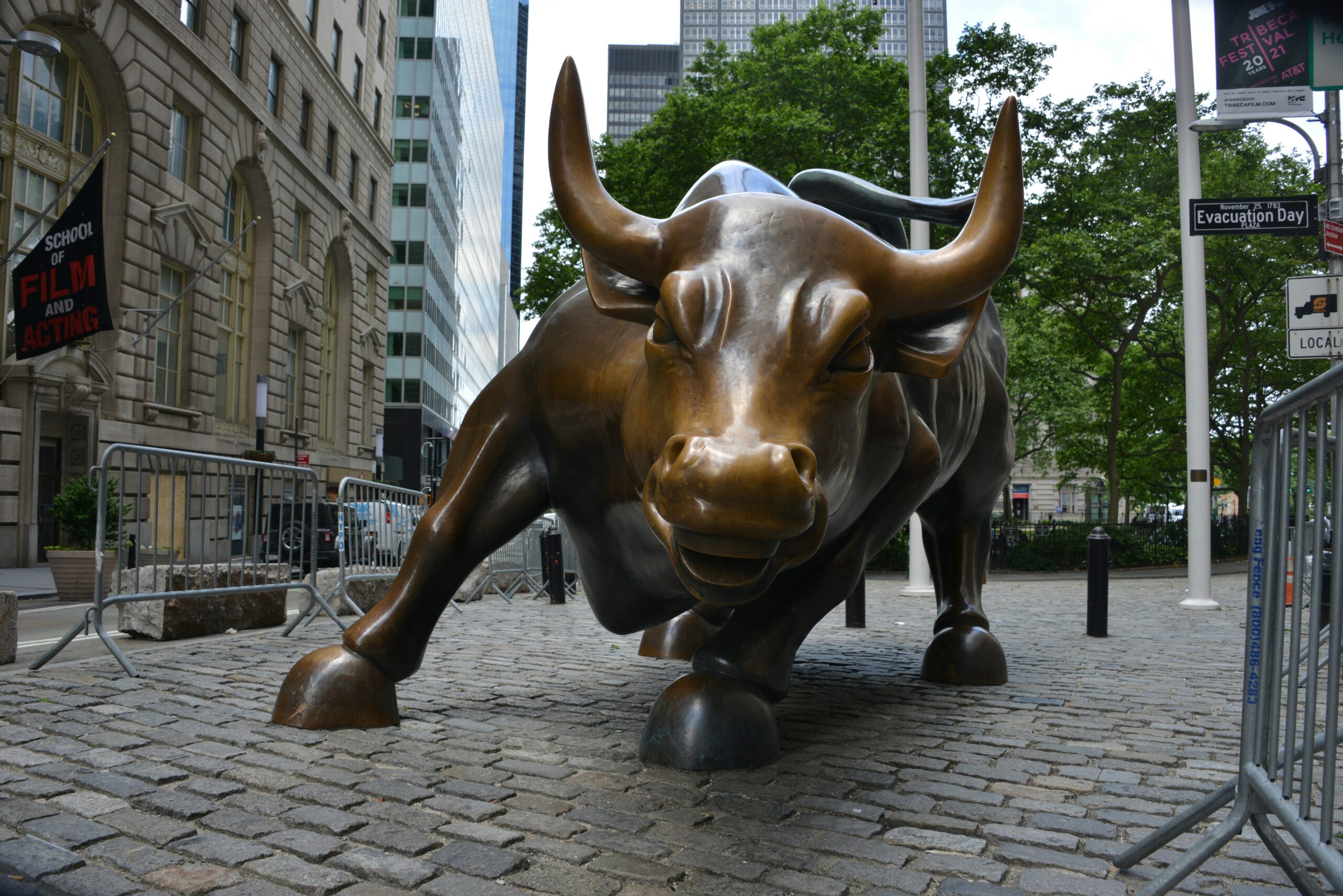 Crazy video shows car exploding near New York's Wall Street bull statue