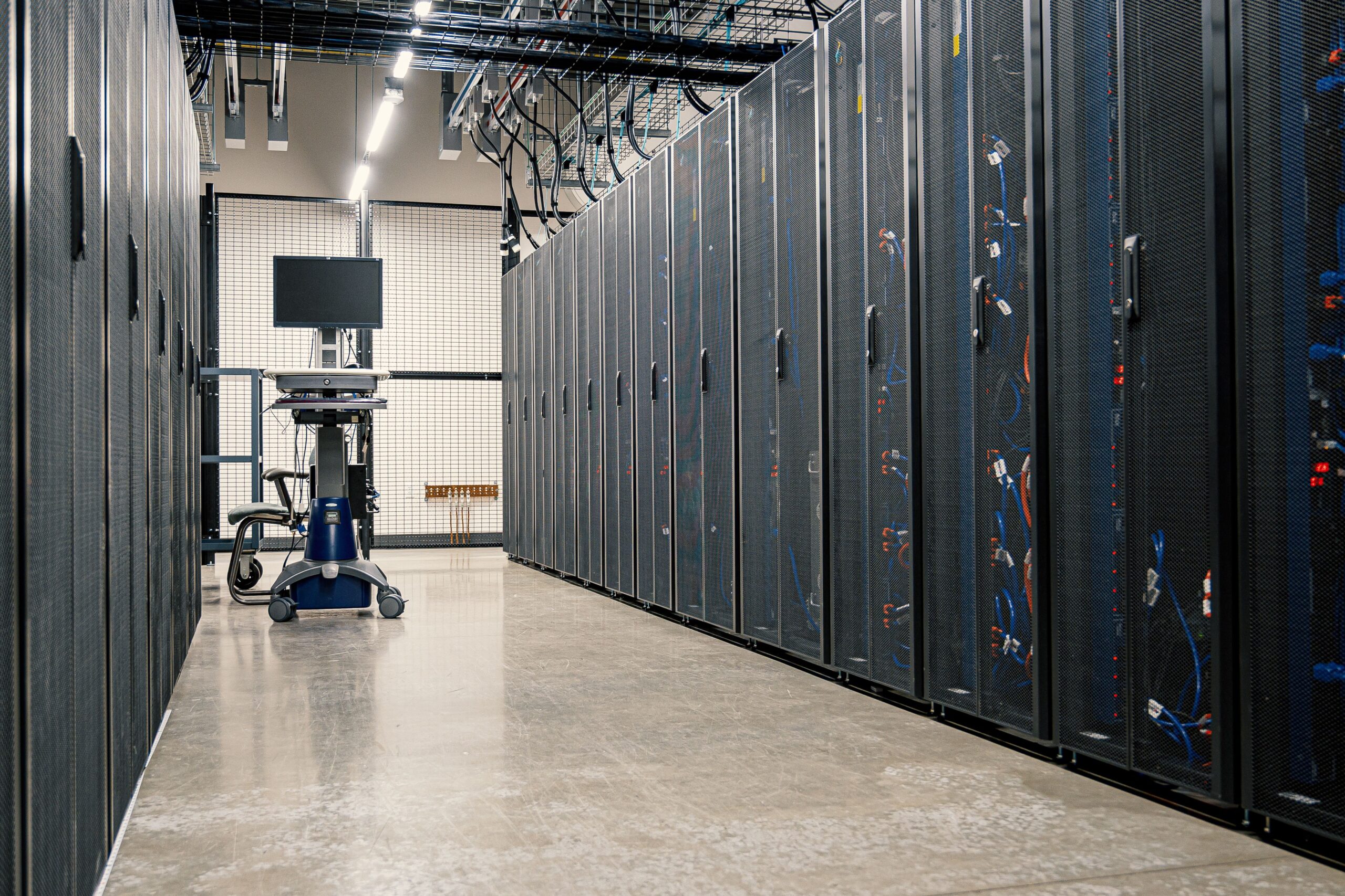 XOS skyrockets on launch of AI data centre energy storage system line
