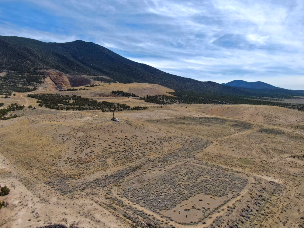 NevGold drilling extends oxide gold beyond Limousine Butte resource pit
